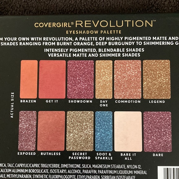 Eye shadow palette - Picture 2 of 3